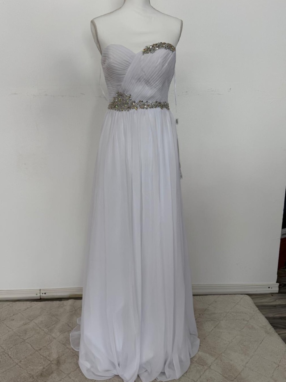 White Ruched Sweetheart Prom Evening Dress with Crystal Waist & Shawl - size 8